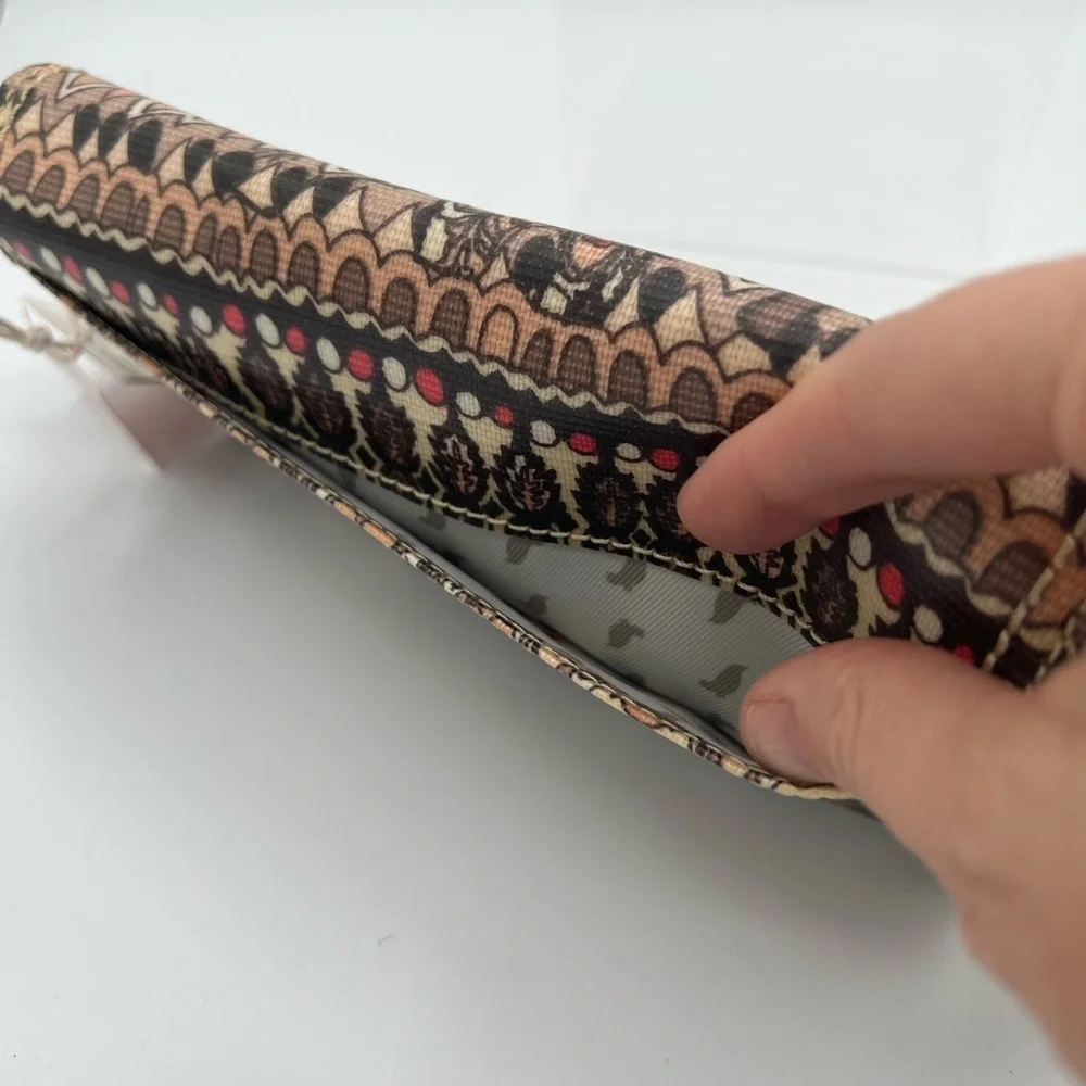 NWT Sakroots Pink and Brown Patterned wallet/wristlet